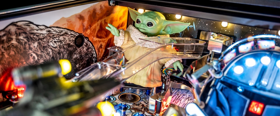 Star Wars: The Mandalorian Stern Pinball Machines Revealed