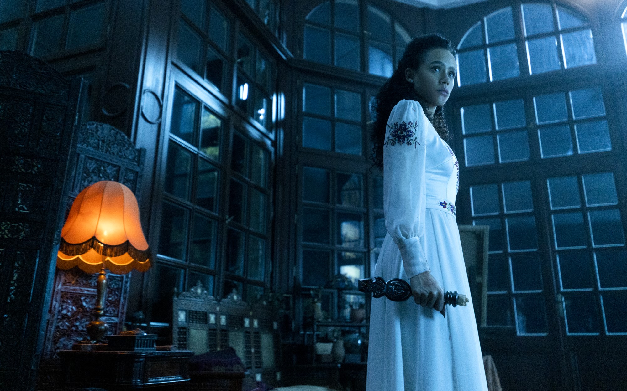 The Invitation Nathalie Emmanuel Leads Ominous Vampire Horror Flick [trailer]