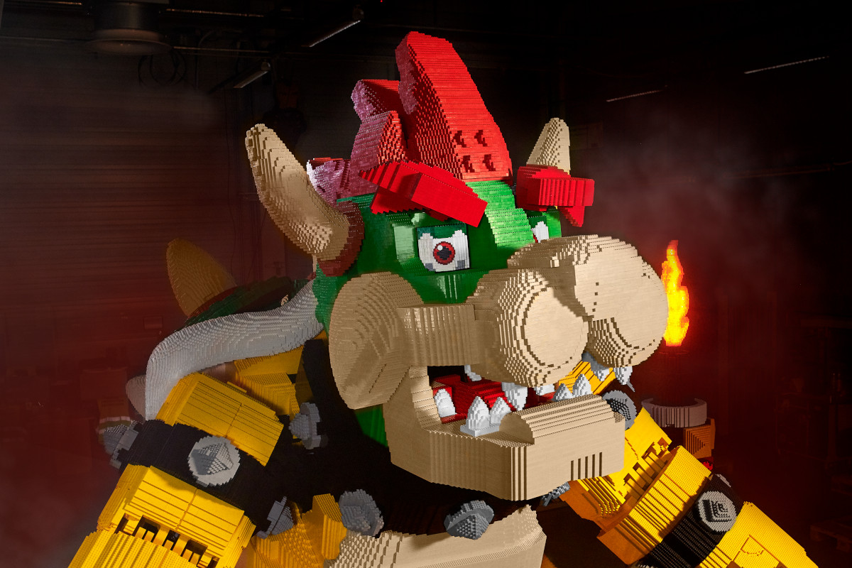 LEGO: The Mighty Bowser Takes Over SDCC - That Hashtag Show