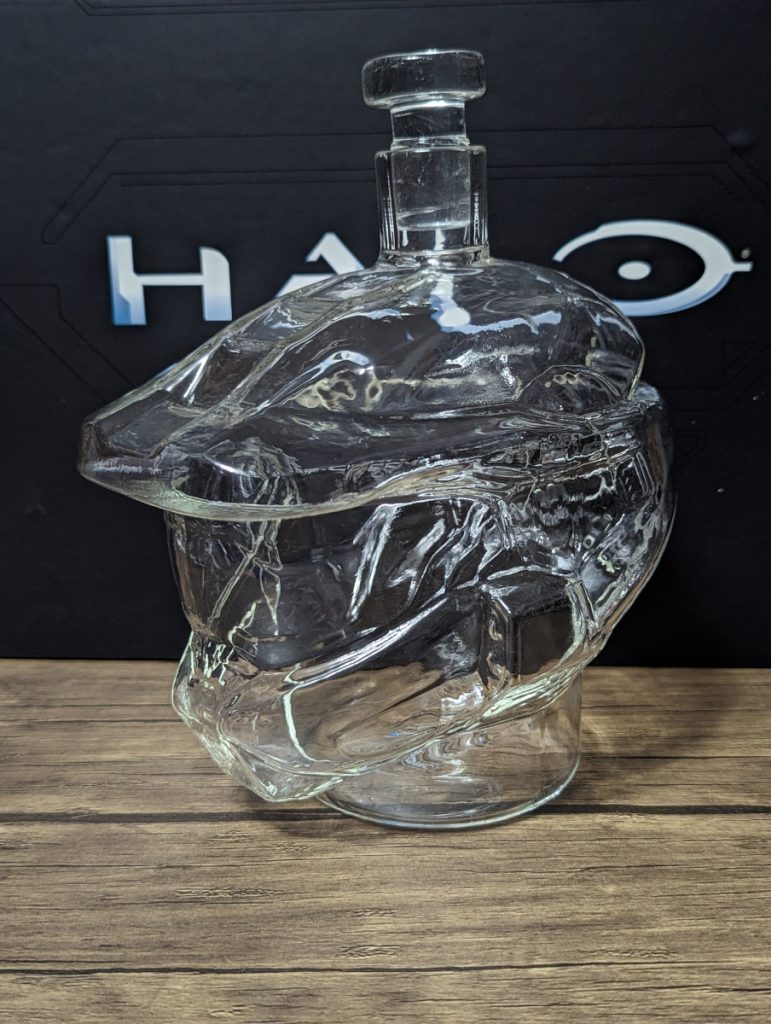 Halo Infinite Master Chief Helmet 6-Piece Whiskey Decanter Set With Glasses
