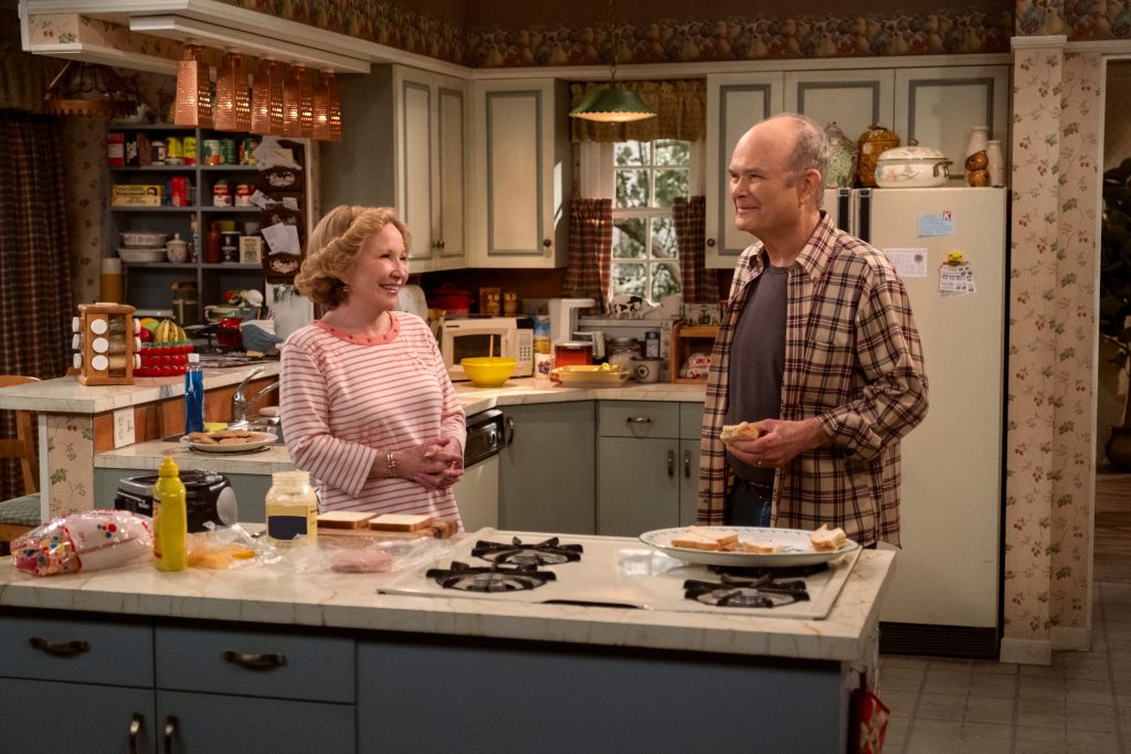 That 90s Show. (L to R) Debra Jo Rupp as Kitty Forman, Kurtwood Smith as Red Forman in episode 101 of That Ô90s Show. Cr. Patrick Wymore/Netflix © 2022