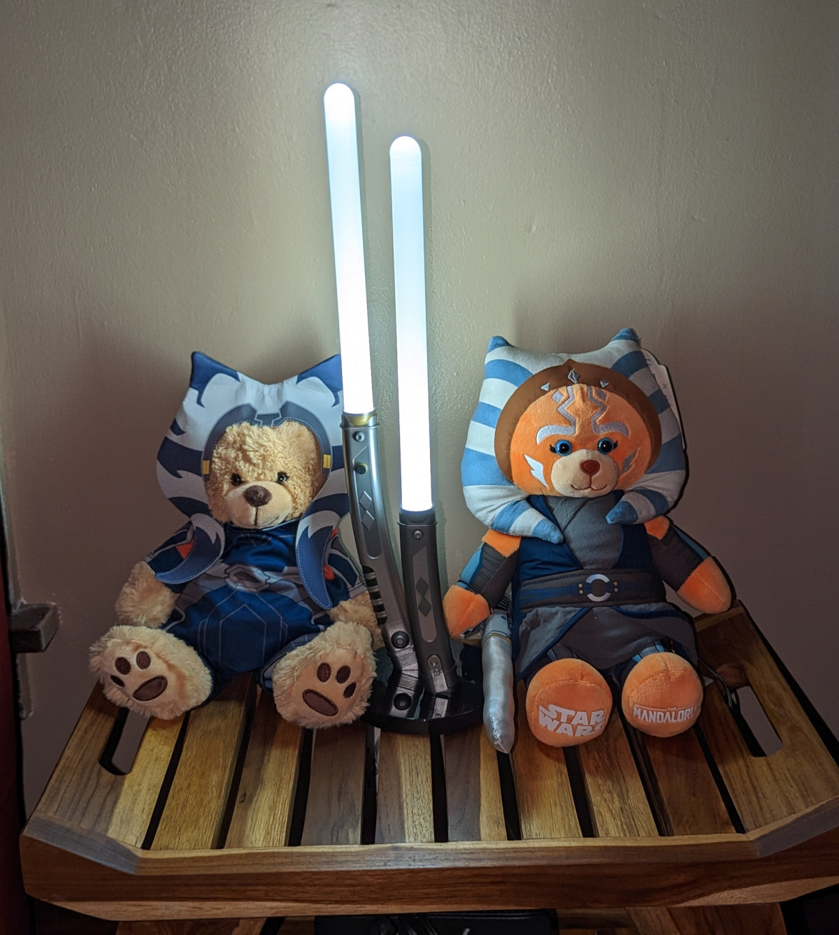 Funko POP! Ahsoka Tano Keychain - Star Wars Dual Lightsabers Collectible Figure