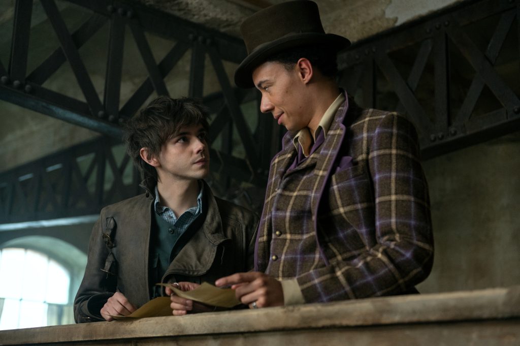 (L to R) Jack Wolfe as Wylan, Kit Young as Jesper Fahey in episode 205 of Shadow and Bone. Cr. Timea Saghy/Netflix © 2022