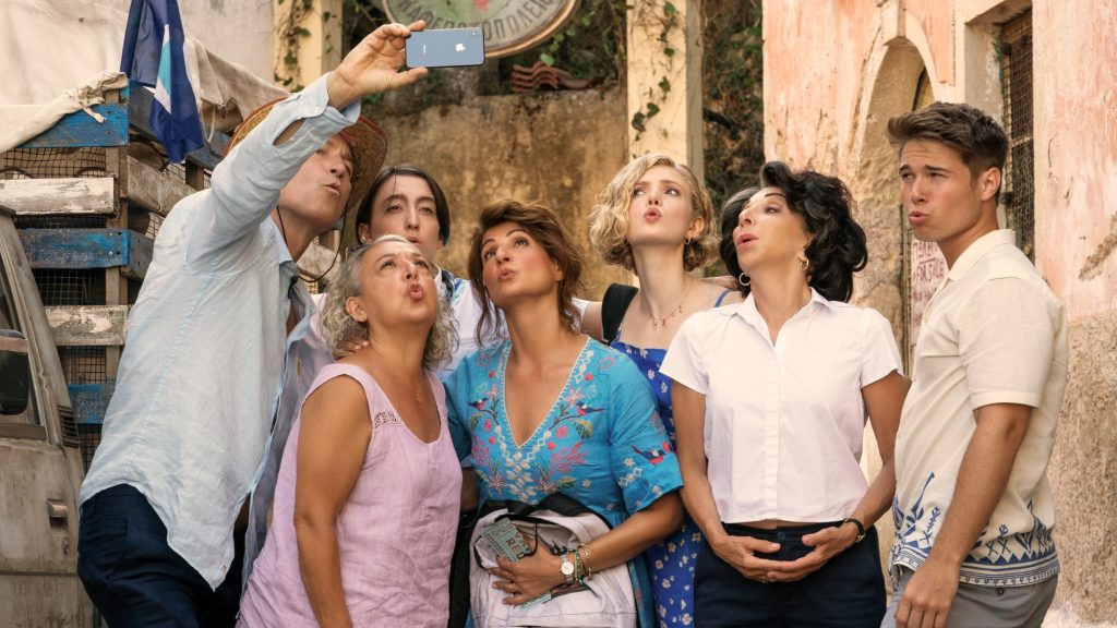 The Portokalos family takes a selfie in My Big Fat Greek Wedding 3