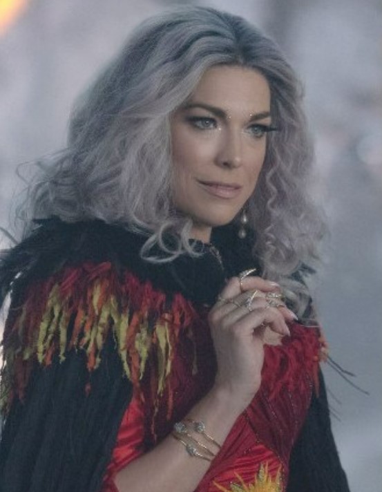 Hannah Waddingham as the Witch Mother in Hocus Pocus 2