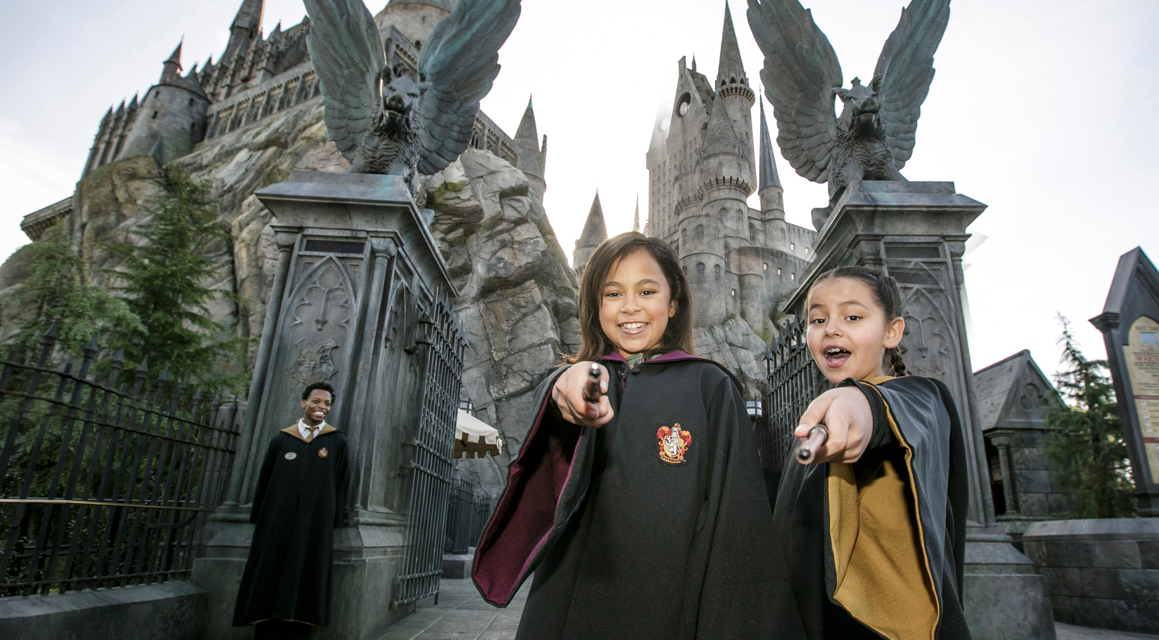 Universal Studios Celebrates ‘Back To Hogwarts’ At Wizarding World Through September