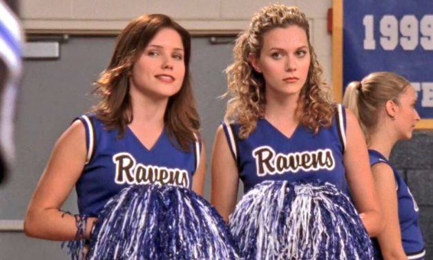 Sophia Bush as Brooke and Hilarie Burton as Peyton in One Tree Hill