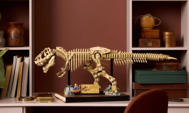 Jurassic World Dinosaur Fossils: Tyrannosaurus Rex LEGO Set Coming Soon