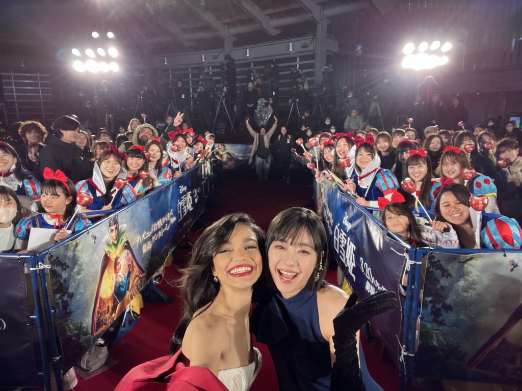 Rachel Zegler sings on the Disney's Snow White red carpet.